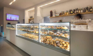 Just, vetrina snack, pasticceria, pralineria